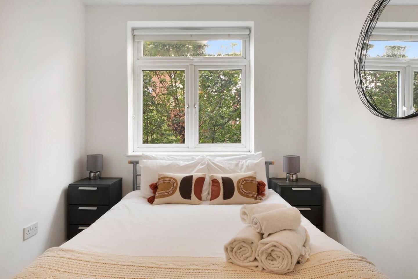 2 Bed Apartment- Finsbury Park Station B London Ngoại thất bức ảnh